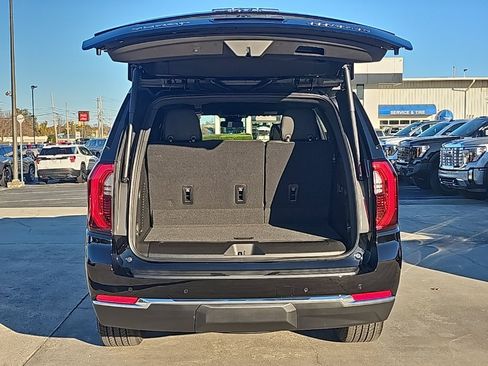 New 2026 GMC Yukon Elevation image 6