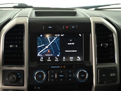 Used 2018 Ford F150 Lariat image 19