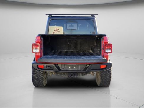 Used 2021 Jeep Gladiator Sport image 21
