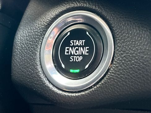 Used 2023 Buick Envision Essence FWD image 28