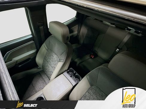 Used 2024 Chevrolet Colorado ZR2 w/ Technology Package image 22