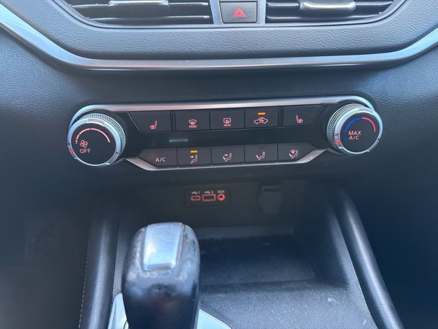 Used 2022 Nissan Altima 2.5 SR w/ Midnight Edition Package FWD image 34