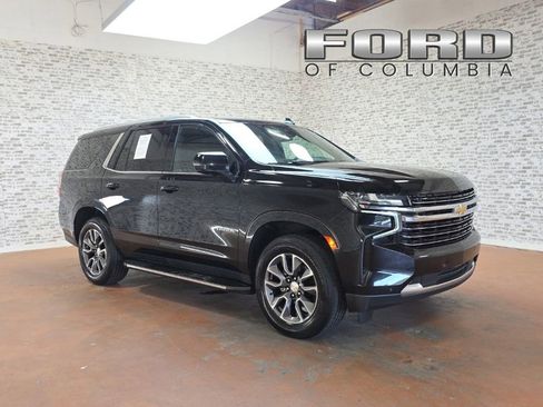 Used 2023 Chevrolet Tahoe LT w/ Luxury Package RWD image 1
