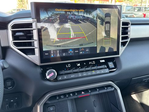 New 2026 Toyota Tundra Limited AWD/4WD image 31