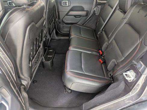 Used 2021 Jeep Wrangler Unlimited Rubicon image 13