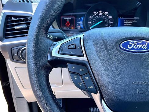 Certified 2024 Ford Edge Titanium AWD/4WD image 18