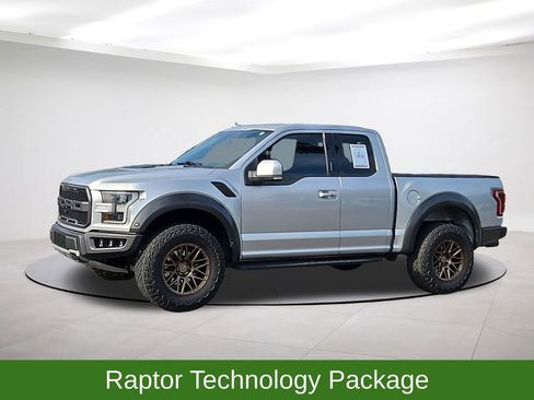 Used 2019 Ford F150 Raptor w/ Equipment Group 802A Luxury AWD/4WD image 3