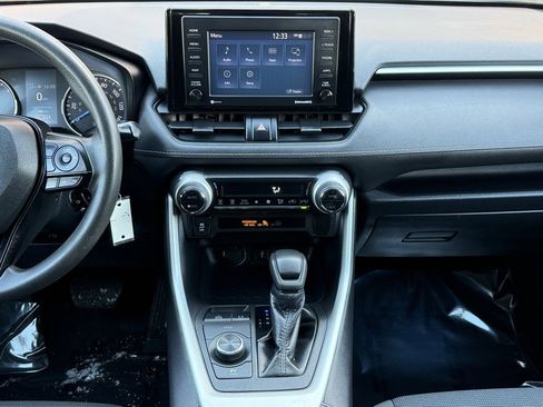 Used 2020 Toyota RAV4 LE image 24