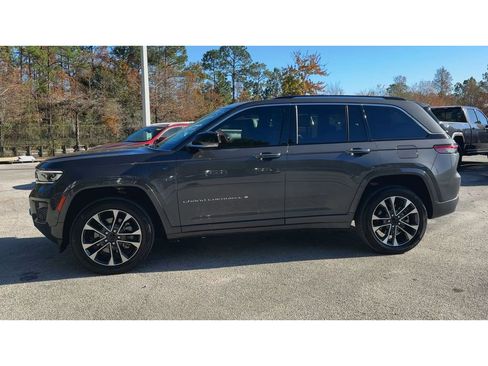 Used 2022 Jeep Grand Cherokee Overland image 5