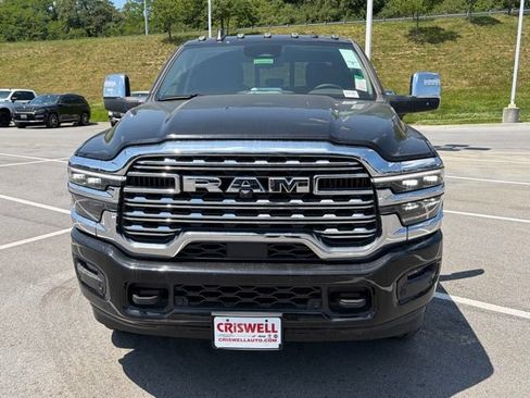 New 2026 RAM 2500 Limited AWD/4WD image 10