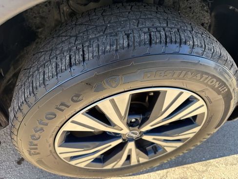 Used 2022 Nissan Rogue SV image 13