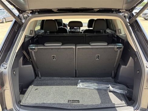 New 2025 Volkswagen Atlas SEL image 25