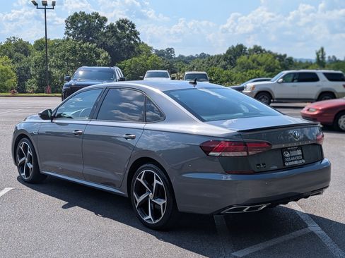 Used 2020 Volkswagen Passat 2.0T R-Line FWD image 7