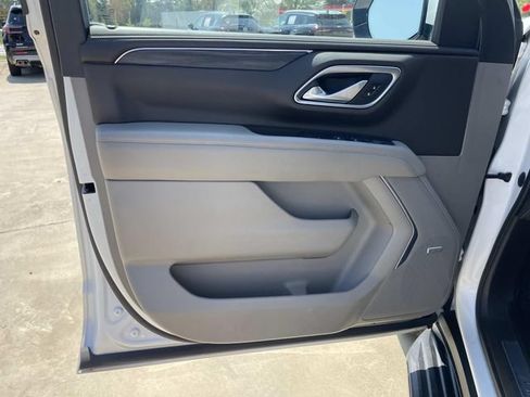 Used 2021 GMC Yukon SLT w/ SLT Premium Package RWD image 13