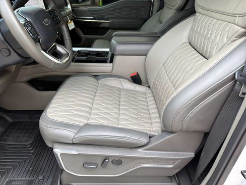 Used 2026 Ford F350 Platinum w/ Platinum Plus Package AWD/4WD image 8
