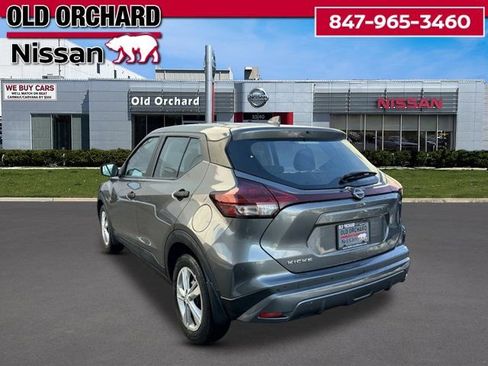 Used 2023 Nissan Kicks S image 8