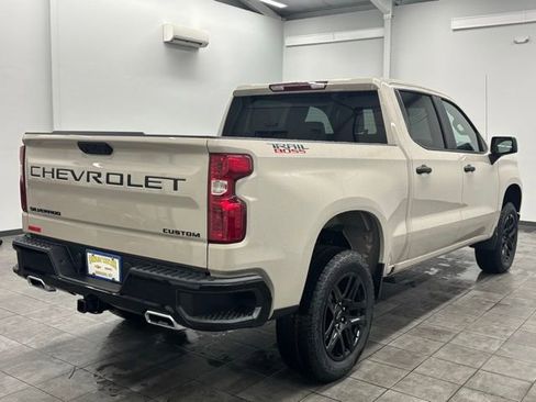 New 2026 Chevrolet Silverado 1500 Custom Trail Boss w/ LPO, Dark Essentials Package AWD/4WD image 2