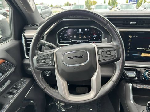 Used 2022 GMC Sierra 1500 Denali w/ Denali Reserve Package AWD/4WD image 18
