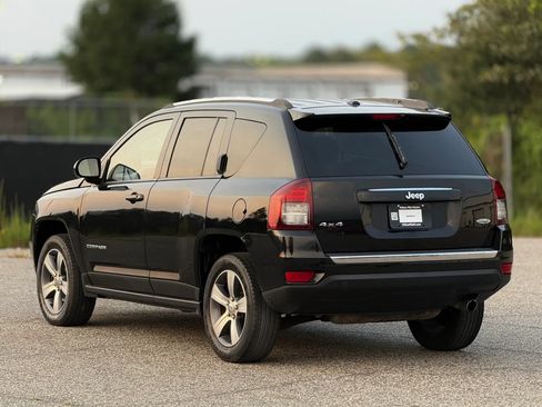 Used 2016 Jeep Compass High Altitude AWD/4WD image 10