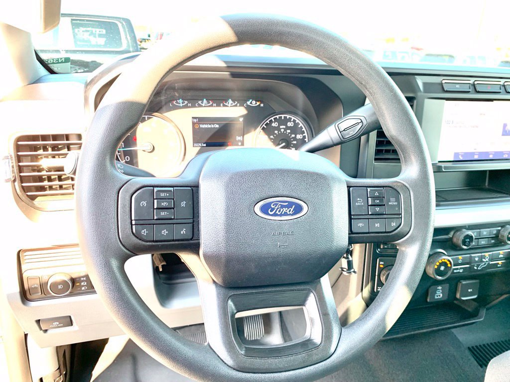Used 2024 Ford F250 4x4 Crew Cab Super Duty image 27