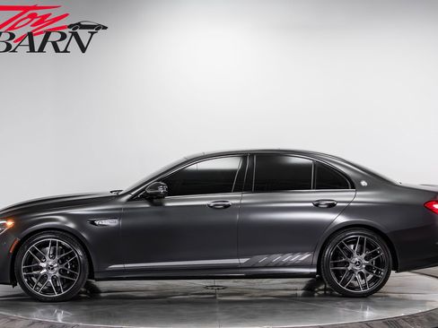 Used 2023 Mercedes-Benz E 63 AMG S image 2