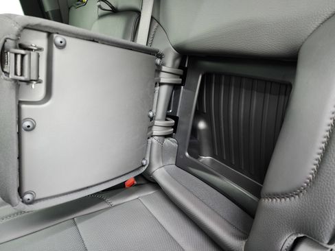 Used 2024 GMC Sierra 2500 Denali w/ Denali Reserve Package image 43