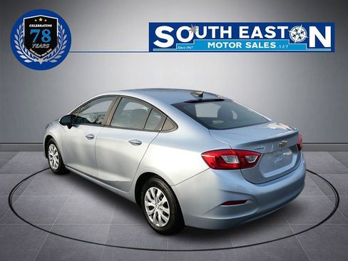 Used 2017 Chevrolet Cruze LS image 5