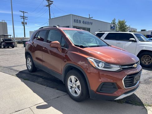 Used 2019 Chevrolet Trax LT AWD/4WD image 7