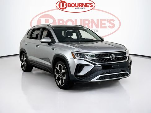 Used 2023 Volkswagen Taos SEL AWD/4WD image 1