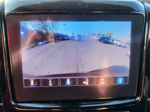 Used 2022 Chevrolet Traverse Premier w/ Redline Edition FWD image 37