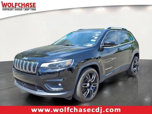 Used 2021 Jeep Cherokee Latitude Plus FWD image 1
