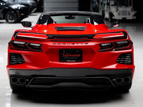 Used 2023 Chevrolet Corvette Stingray Convertible w/ Z51 Performance Package RWD image 27