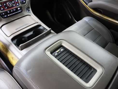 Used 2016 GMC Yukon Denali w/ Open Road Package image 18