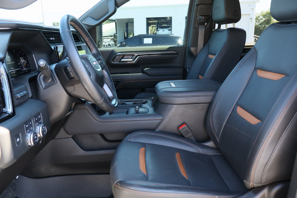 Certified 2025 GMC Sierra 2500 AT4 w/ AT4 Premium Plus Package AWD/4WD image 24