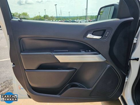 Used 2021 Chevrolet Colorado LT w/ Safety Package RWD image 12