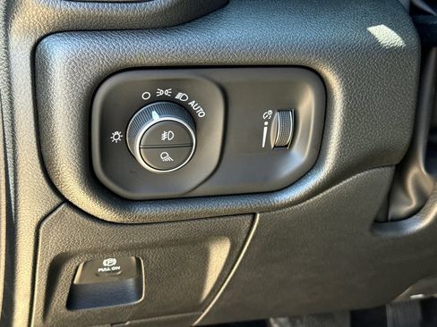 New 2026 RAM 1500 Express RWD image 22