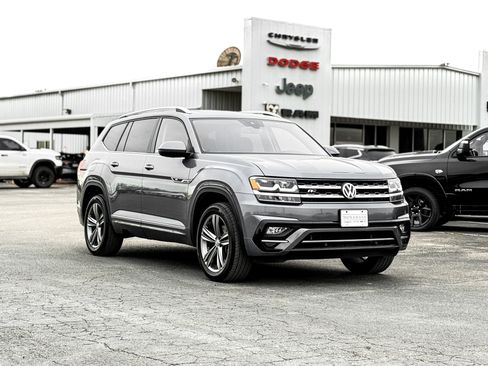 Used 2019 Volkswagen Atlas SEL R-Line image 3