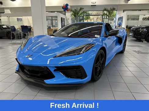 Used 2021 Chevrolet Corvette Stingray Premium Conv w/ Z51 Performance Package RWD image 20