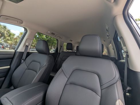 New 2026 Nissan Pathfinder SL FWD image 25