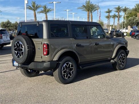 New 2026 Ford Bronco Outer Banks image 38