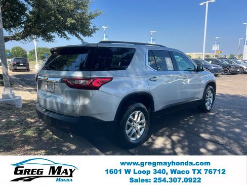Used 2020 Chevrolet Traverse LT FWD image 8