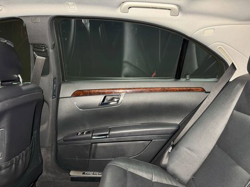 Used 2013 Mercedes-Benz S 550 image 25