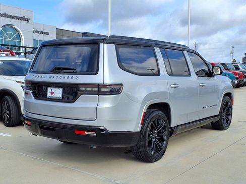Used 2024 Jeep Grand Wagoneer Series II Obsidian w/ Quick Order Packagew 28T AWD/4WD image 6