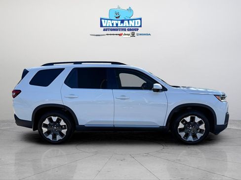 New 2026 Honda Pilot Touring image 6