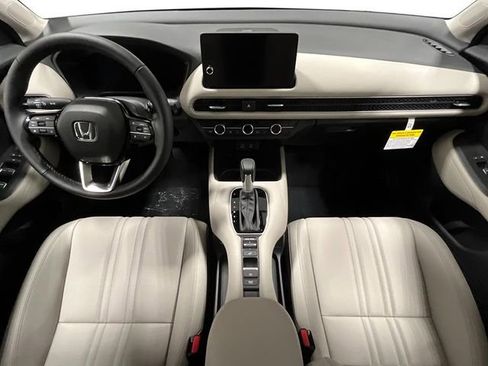 New 2026 Honda HR-V EX-L image 18