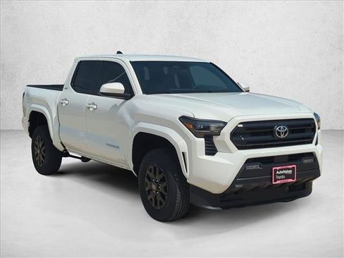 Used 2026 Toyota Tacoma SR5 RWD image 7