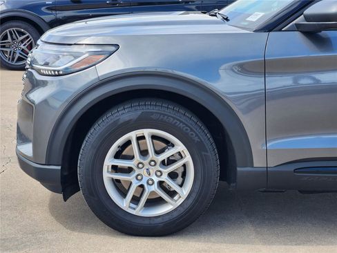 New 2026 Ford Explorer Active w/ Active Comfort Package RWD image 6