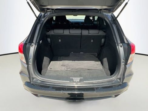 Used 2021 Honda HR-V Sport image 29