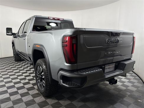 New 2026 GMC Sierra 2500 Denali Ultimate AWD/4WD image 4