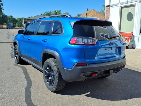 Used 2021 Jeep Cherokee Trailhawk w/ Sun, Sound & Nav Group AWD/4WD image 8